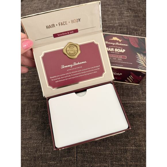 2x Tommy Bahama Hair Face Body Soap Bar for Men Bourbon & Oak 10oz New In Box - Picture 3 of 6